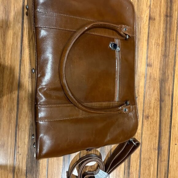 Ashwood (genuine) leather women's purse/bag (comes with long leather strap) $62 - Picture 6 of 6